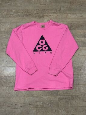 Nike ACG Long Sleeve T-Shirt Pink Size Large